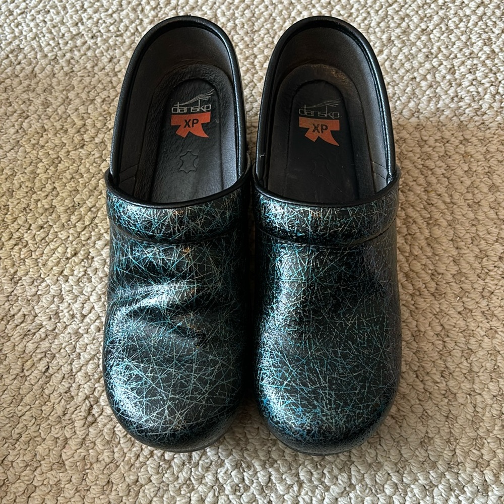 DANSKO XP CLOGS SIZE 38